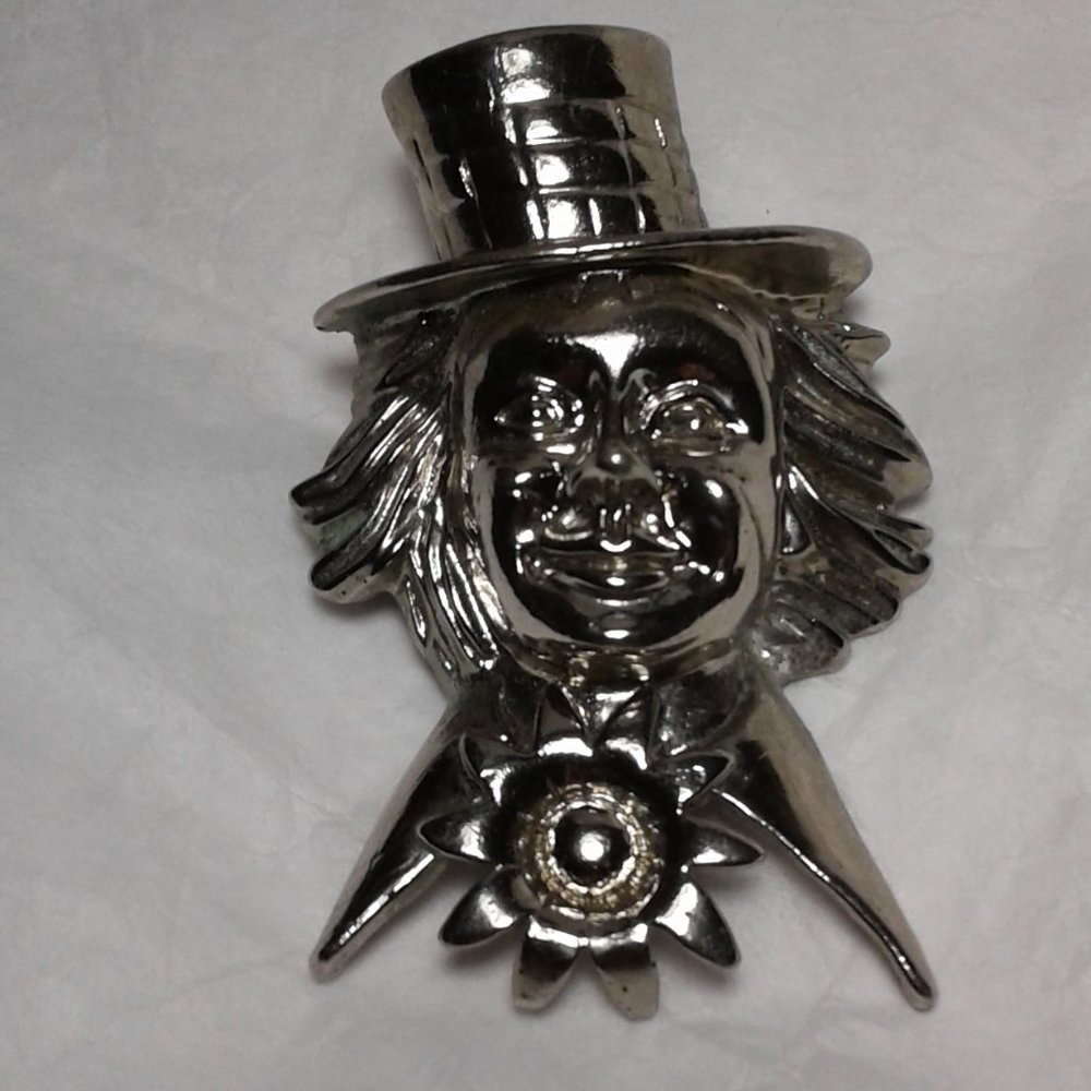 Willy Wonka Metal Pin Brooch